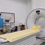 Hệ thống máy chụp cắt lớp vi tính CT Scanner tại một Trung tâm y tế. (Ảnh: Mạnh Minh/TTXVN)