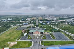 Cửa khẩu quốc tế đường bộ Khánh Bình, tỉnh An Giang là đầu mối giao thương quan trọng giữa khu vực Đồng bằng sông Cửu Long với Campuchia. (Ảnh: Thanh Sang/TTXVN)