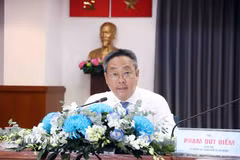 Ông Phạm Dứt Điểm, Giám đốc Sở Ngoại vụ Thành phố Hồ Chí Minh, thông tin về sự kiện Đối thoại Hữu nghị Thành phố Hồ Chí Minh lần thứ 3 năm 2026. (Ảnh: Xuân Khu/TTXVN)
