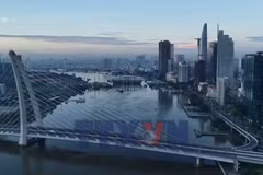 Nhịp chính cầu đi bộ qua sông Sài Gòn được hợp long 