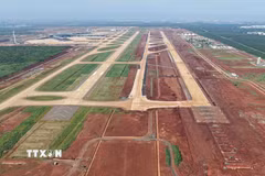 Đường cất hạ cánh thứ nhất và thứ 2 sân bay Long Thành, ảnh chụp tháng 10/2026. (Ảnh: Công Phong/TTXVN)