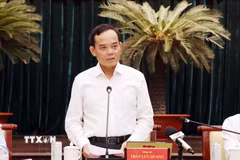 Bí thư Thành ủy Thành phố Hồ Chí Minh Trần Lưu Quang chủ trì Hội nghị. (Ảnh: Tiến Lực /TTXVN)