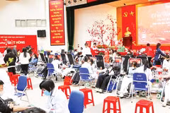 Nhiều bạn trẻ tham gia hiến máu tình nguyện, bổ sung nguồn máu phục vụ công tác điều trị và cấp cứu tại các bệnh viện. (Nguồn: Nhân Dân)