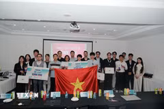 Top 8 đội lọt vào vòng chung kết cuộc thi UAVS Hackathon 2026: Nguồn Mã. (Ảnh: Diệu Linh/TTXVN )