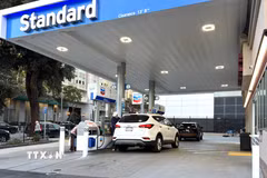 Một trạm bán lẻ dầu xăng tại thành phố San Francisco, một trung tâm văn hóa, thương mại và tài chính ở tiểu bang California của Mỹ. (Ảnh: Ngọc Quang/TTXVN)