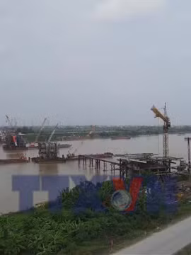 Thành phố Hà Nội tăng tốc thi công 7 cầu vượt sông Hồng