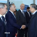 Tổng Bí thư, Chủ tịch nước Tô Lâm thăm Trung tâm nghiên cứu công nghệ thuộc Tập đoàn Thales. (Ảnh: Thống Nhất/TTXVN)