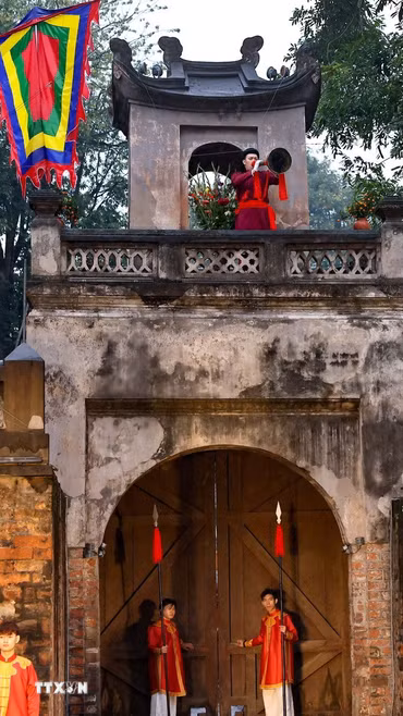 Tưng bừng lễ Mở cửa Ô khởi đầu mùa Xuân Thăng Long