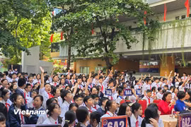 “Sen trong đá - Tâm sáng, lòng son”: Khi sân khấu đưa lịch sử đến gần học sinh