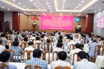 Hơn 22.000 cán bộ Đảng viên tỉnh Cà Mau học tập quán triệt Chỉ thị 07 của Bộ Chính trị. (Ảnh: Trung Hiếu/TTXVN)