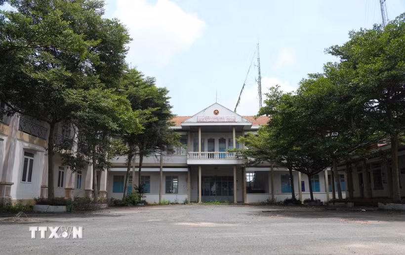 Trụ sở UBND xã Bình Thạnh cũ (nay thuộc xã Đinh Văn-Lâm Hà) là 1 trong 8 cơ sở nhà, đất khu vực Lâm Đồng cũ, cần cho thuê. (Ảnh: Nguyễn Dũng/TTXVN)