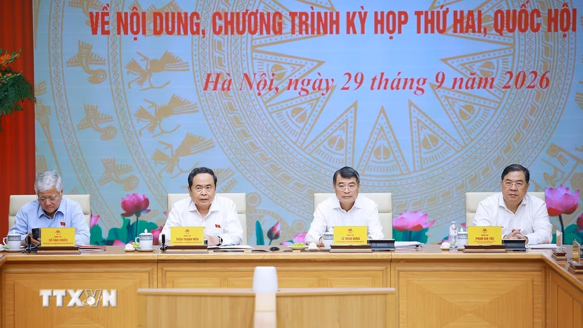 Thủ tướng Lê Minh Hưng và Chủ tịch Quốc hội Trần Thanh Mẫn đồng chủ trì Hội nghị Ban Thường vụ Đảng ủy Chính phủ và Ban Thường vụ Đảng ủy Quốc hội. (Ảnh: Dương Giang/TTXVN)