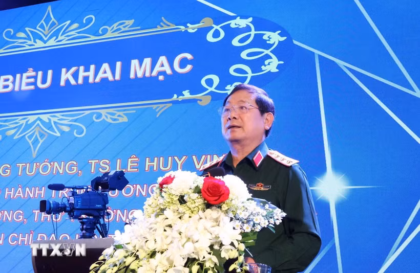 Thượng tướng, Tiến sỹ Lê Huy Vịnh, Ủy viên Trung ương Đảng, Thứ trưởng Bộ Quốc phòng, (Ảnh: Hoài Thu/TTXVN)