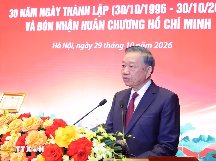 Hội đồng Lý luận Trung ương tiếp tục khẳng định vai trò nòng cốt trong nghiên cứu và tư vấn chiến lược Tổng Bí thư, Chủ tịch nước Tô Lâm phát biểu chỉ đạo. (Ảnh: Văn Điệp/TTXVN)