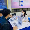 Bên cạnh việc phạt tiền, người sử dụng lao động vi phạm còn phải đóng đủ số tiền bảo hiểm xã hội bắt buộc trốn đóng và nộp thêm khoản tiền bằng 0,03% mỗi ngày tính trên số tiền và số ngày trốn đóng.. (Ảnh: BHXH)