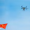 Các mẫu UAV lưỡng dụng thuộc dòng H-X do Việt Nam nghiên cứu, phát triển được đưa vào diễn tập cùng hệ thống nhận diện, giám sát và tác chiến trên không gian tầm thấp. (Ảnh: Minh Sơn/Vietnam+)