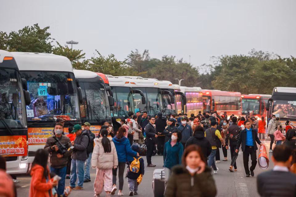 Đại diện Liên đoàn lao động thành phố Hà Nội chia sẻ, chương trình được tổ chức nhằm chăm lo, hỗ trợ thiết thực đời sống vật chất, tinh thần cho đoàn viên, người lao động với phương châm không để đoàn viên, người lao động nào không có Tết. (Ảnh: Minh Sơn/Vietnam+)