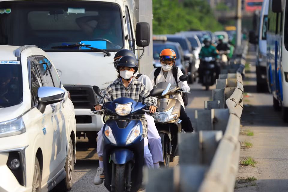 Các tuyến đường vào cửa ngõ Thủ đô thời điểm 16 giờ ngày 3/5. (Ảnh: Hoài Nam/Vietnam+)