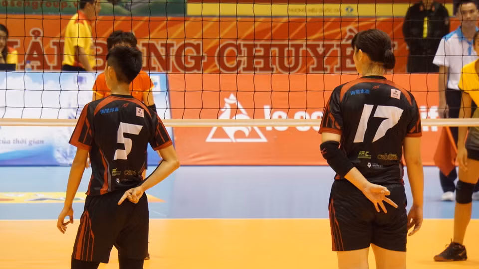 'Ám hiệu' phối hợp của các cô gái đội tuyển Đại học Đài Bắc Trung Hoa. (Ảnh: PV/Vietnam+)