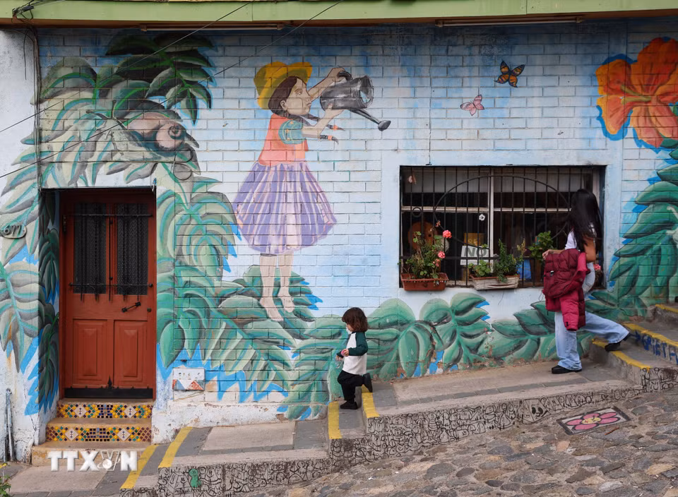 Quang cảnh thành phố Valparaiso, Chile. (Ảnh: THX/TTXVN phát)