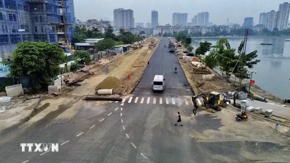 Đoạn tuyến Nguyễn Trãi-Đầm Hồng thông xe kỹ thuật ngày 10/10. (Ảnh: Trần Việt/TTXVN)