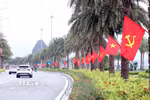 Pano, ápphích được dựng trên nhiều tuyến phố tại tỉnh Quảng Ninh. (Ảnh: Văn Đức/TTXVN)