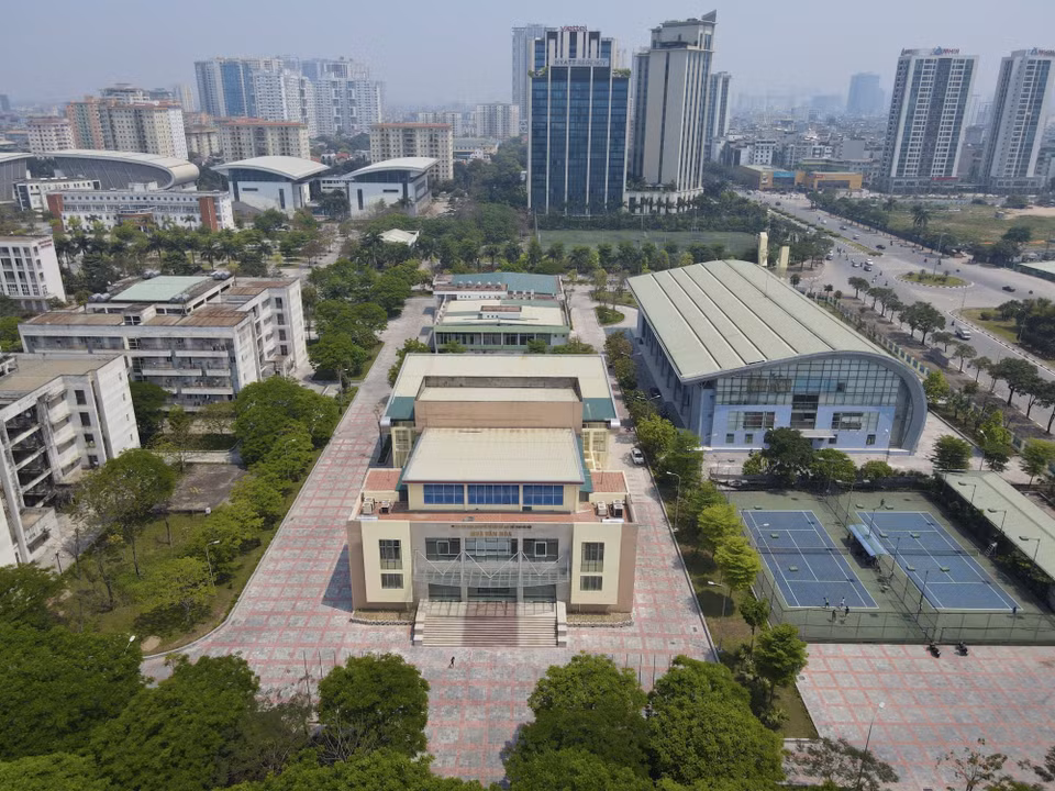 Nhà văn hoá của Trung tâm Huấn luyện và Thi đấu thể dục thể thao Hà Nội, nơi diễn ra hai môn thi đấu Cử tạ và Thể hình tại SEA Games 31. Đến nay, công tác chuẩn bị cơ sở vật chất, trang thiết bị đã cơ bản hoàn thành. (Ảnh: Minh Quyết/TTXVN)