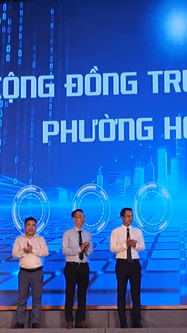 Ra mắt “Cộng đồng trường học số” phường Hoàn Kiếm: Khởi đầu sự kết nối và đồng hành giữa các nhà trường