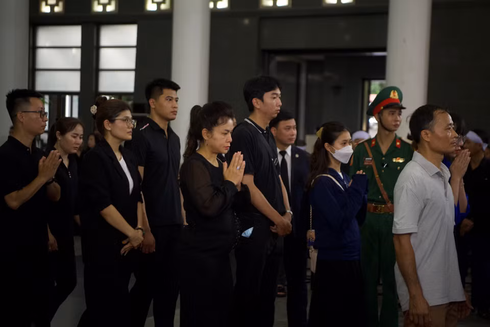 Không khí trang nghiêm, xúc động bên trong Nhà tang lễ. (Ảnh: Minh Sơn/Vietnam+)