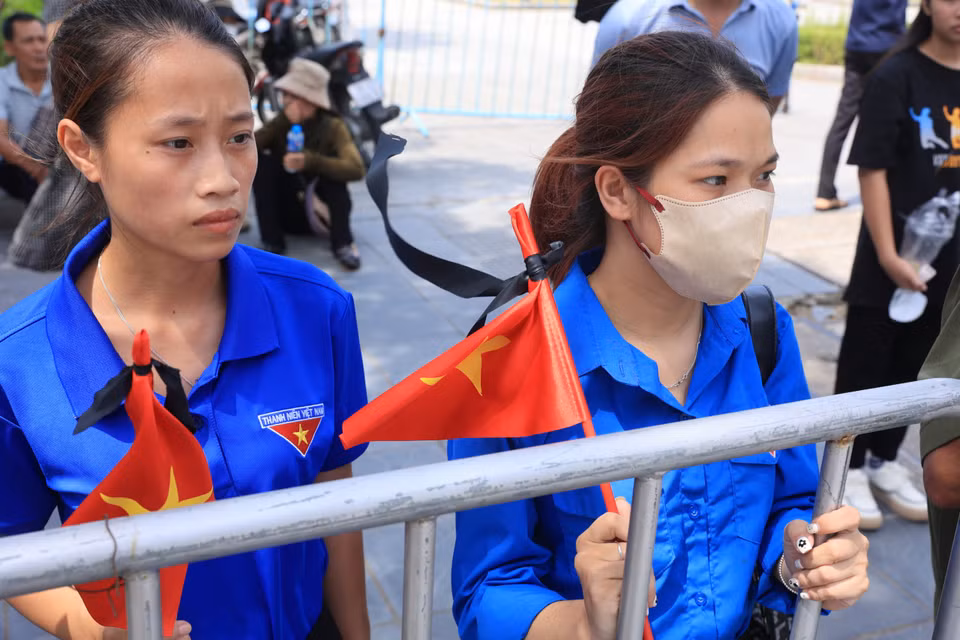 Lực lượng thanh niên tình nguyện đã sẵn sàng làm nhiệm vụ. (Ảnh: Hoài Nam/Vietnam+)