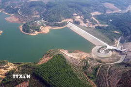 Hồ chứa nước Nam Xuân triển khai trên diện tích hơn 95ha, dung tích hồ chứa gần 9,3 triệu m3, tổng mức đầu tư gần 375 tỷ đồng. (Ảnh tư liệu: Hưng Thịnh/TTXVN)