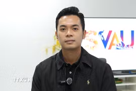 Anh Huỳnh Tấn Đạt, Chủ tịch Hội Sinh viên Việt Nam tại Australia, trả lời phỏng vấn phóng viên TTXVN tại Australia. (Ảnh: Trung Trang/TTXVN)