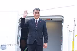Thủ tướng Lê Minh Hưng rời Hà Nội sang tham dự Hội nghị Cấp cao Kỷ niệm 35 năm quan hệ ASEAN-Nga tại Kazan. (Ảnh: Dương Giang/TTXVN)