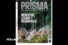 Bìa tạp chí PRISMA. (Ảnh: Thanh Tùng/TTXVN)