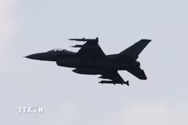 Máy bay chiến đấu F-16. (Ảnh: Yonhap/TTXVN phát)