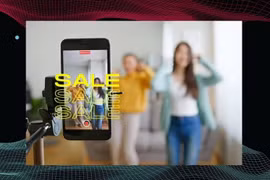 Phải công khai quy chế livestream bán hàng trên nền tảng thương mại điện tử. (Ảnh minh họa: Vietnam+)