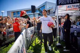 Nhà hoạt động Charlie Kirk tham gia sự kiện tại Đại học Utah Valley ngay trước khi bị ám sát. (Nguồn: AP)