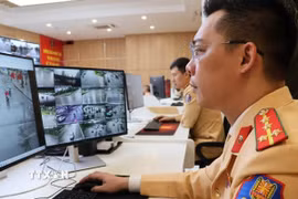 Trung tâm chỉ huy điều khiển tín hiệu đèn giao thông. (Ảnh: Quốc Lũy/TTXVN)