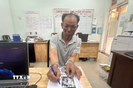 Nghi can phóng hỏa làm 3 người tử vong tại thành phố Thủ Đức. (Ảnh: TTXVN phát)