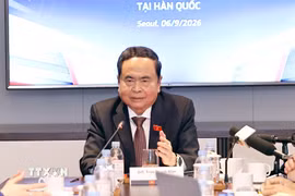 Chủ tịch Quốc hội Trần Thanh Mẫn phát biểu tại cuộc gặp mặt các thành viên Mạng lưới Đổi mới sáng tạo và chuyên gia Việt Nam tại Hàn Quốc. (Ảnh: Doãn Tấn/TTXVN)