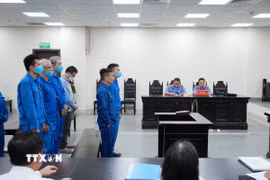 Các bị cáo tại phiên tòa. (Ảnh: Kim Anh/TTXVN)