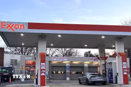 Một trạm bán lẻ xăng dầu của Tập đoàn dầu khí đa quốc gia ExxonMobil (Mỹ) tại bang Maryland. (Ảnh: Ngọc Quang/TTXVN)