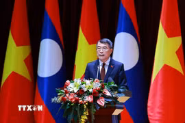 Thủ tướng Lê Minh Hưng phát biểu tại Hội nghị Xúc tiến đầu tư Việt Nam-Lào. (Ảnh: Dương Giang/TTXVN)