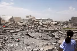 Cảnh đổ nát tại Yemen. (Ảnh: THX/TTXVN)
