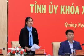 Bí thư Tỉnh ủy Quảng Ngãi Bùi Thị Quỳnh Vân phát biểu tại hội nghị. (Ảnh: Đinh Hương/TTXVN)