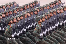 Khối chiến sỹ Tác chiến điện tử tại lễ diễu binh, diễu hành sự kiện A80. (Ảnh minh họa: Văn Điệp/TTXVN)