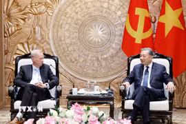 Tổng Bí thư, Chủ tịch nước Tô Lâm tiếp ông Eric Schmidt, nguyên Chủ tịch Tập đoàn Google, dẫn đầu Đoàn chuyên gia trí tuệ nhân tạo thăm và làm việc tại Việt Nam. (Ảnh: Thống Nhất/TTXVN)