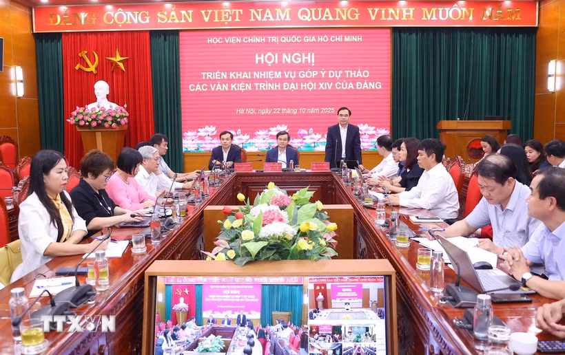 Quang cảnh Hội nghị triển khai nhiệm vụ góp ý vào Dự thảo Văn kiện Đại hội XIV của Đảng. (Ảnh: Văn Điệp/TTXVN)
