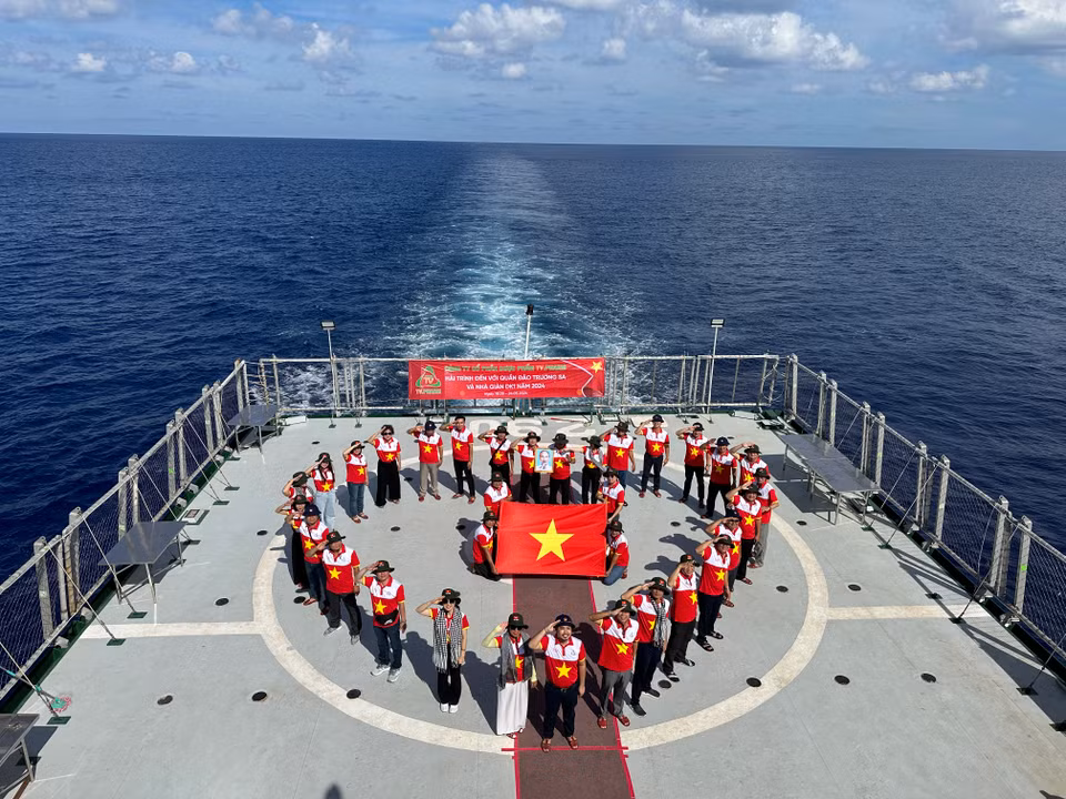 Ở ngư trường truyền thống trên Biển Đông, ngư dân Việt Nam vươn khơi đến đâu thì lực lượng kiểm ngư hiện diện đến đó. (Ảnh: T.G/Vietnam+)