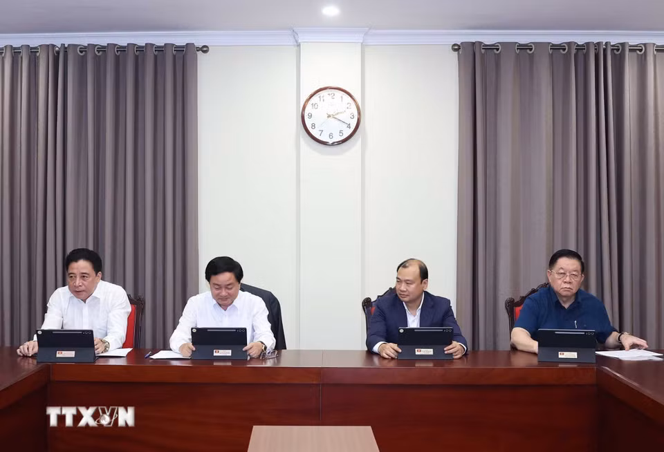 Các đại biểu thảo luận tại tổ. (Ảnh: Thống Nhất/TTXVN)